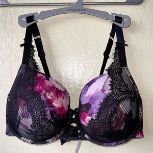 Beautiful Cacique Lane Bryant bra size 40DDD